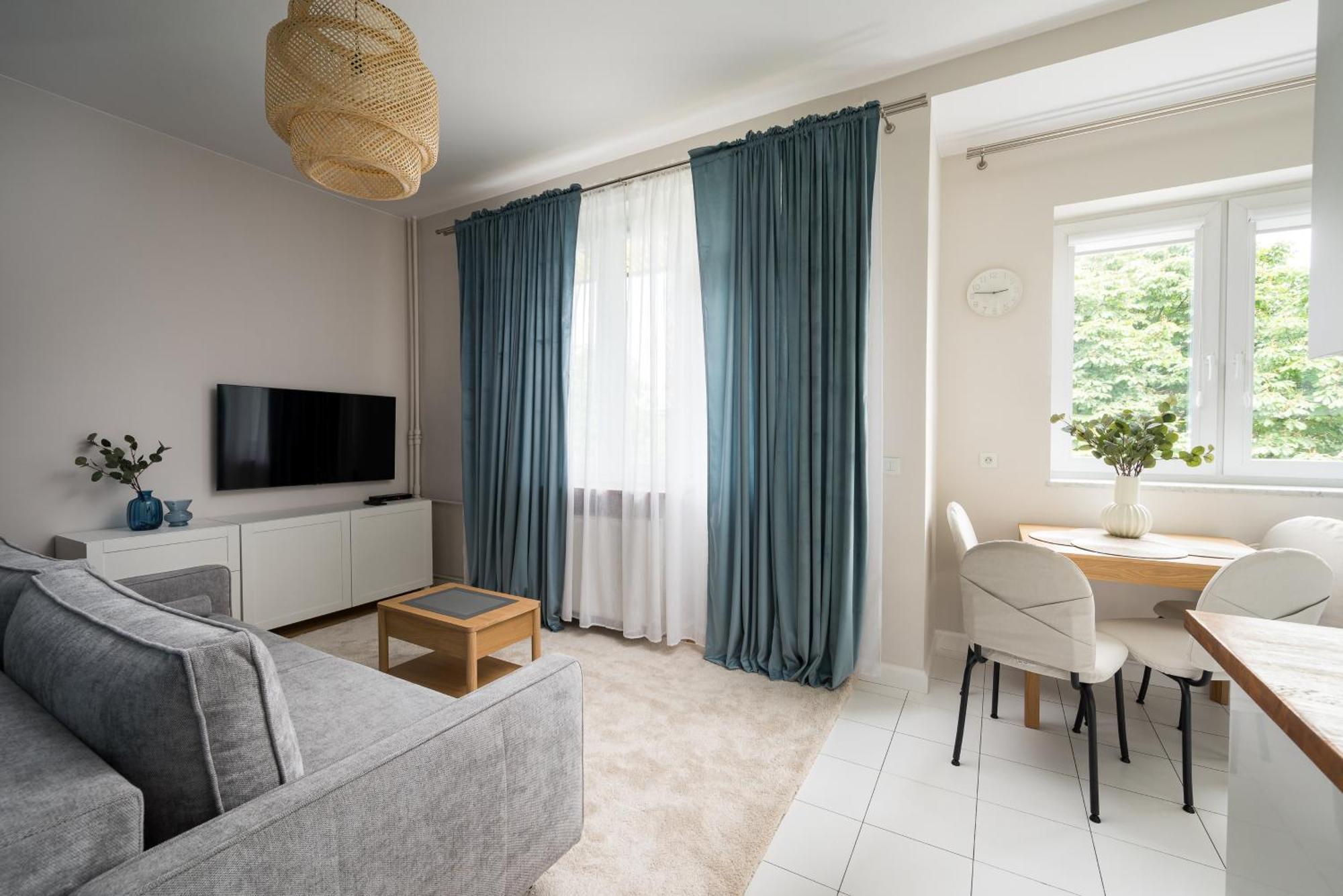 Wola Ratusz Homely Apartment Varşovia Exterior foto