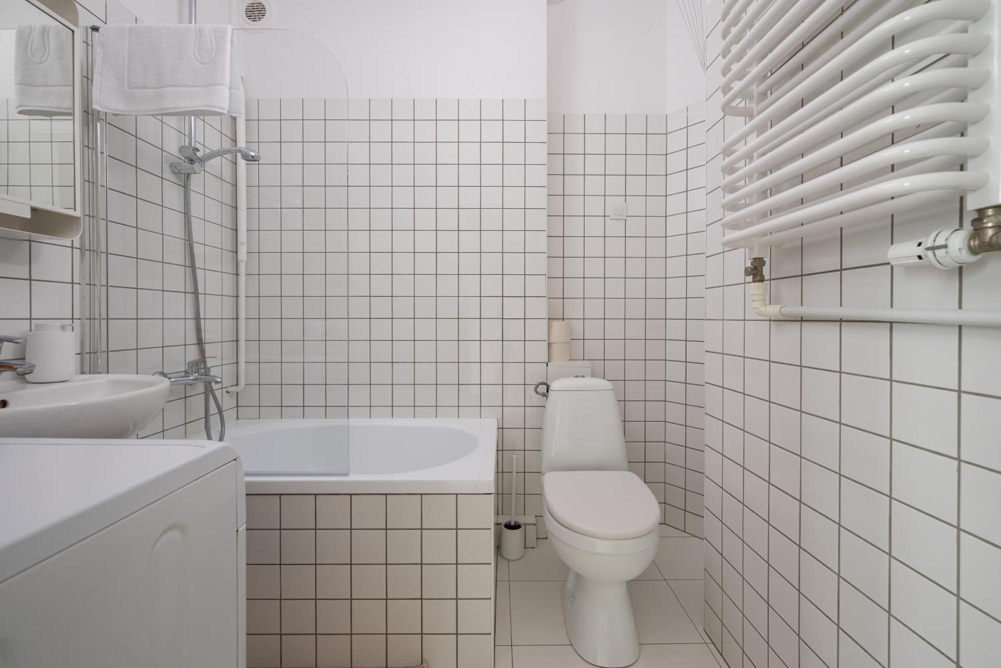 Wola Ratusz Homely Apartment Varşovia Exterior foto