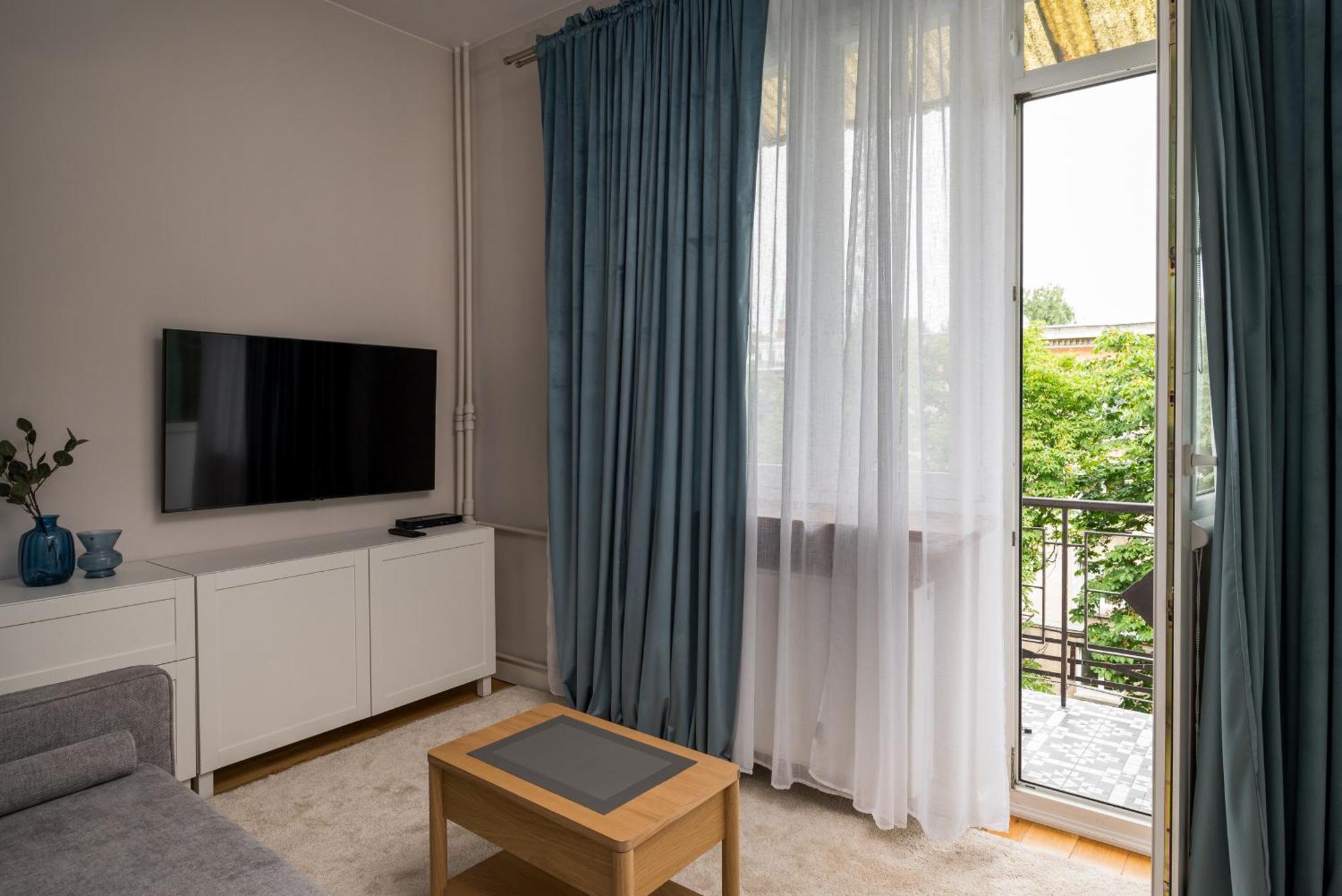 Wola Ratusz Homely Apartment Varşovia Exterior foto