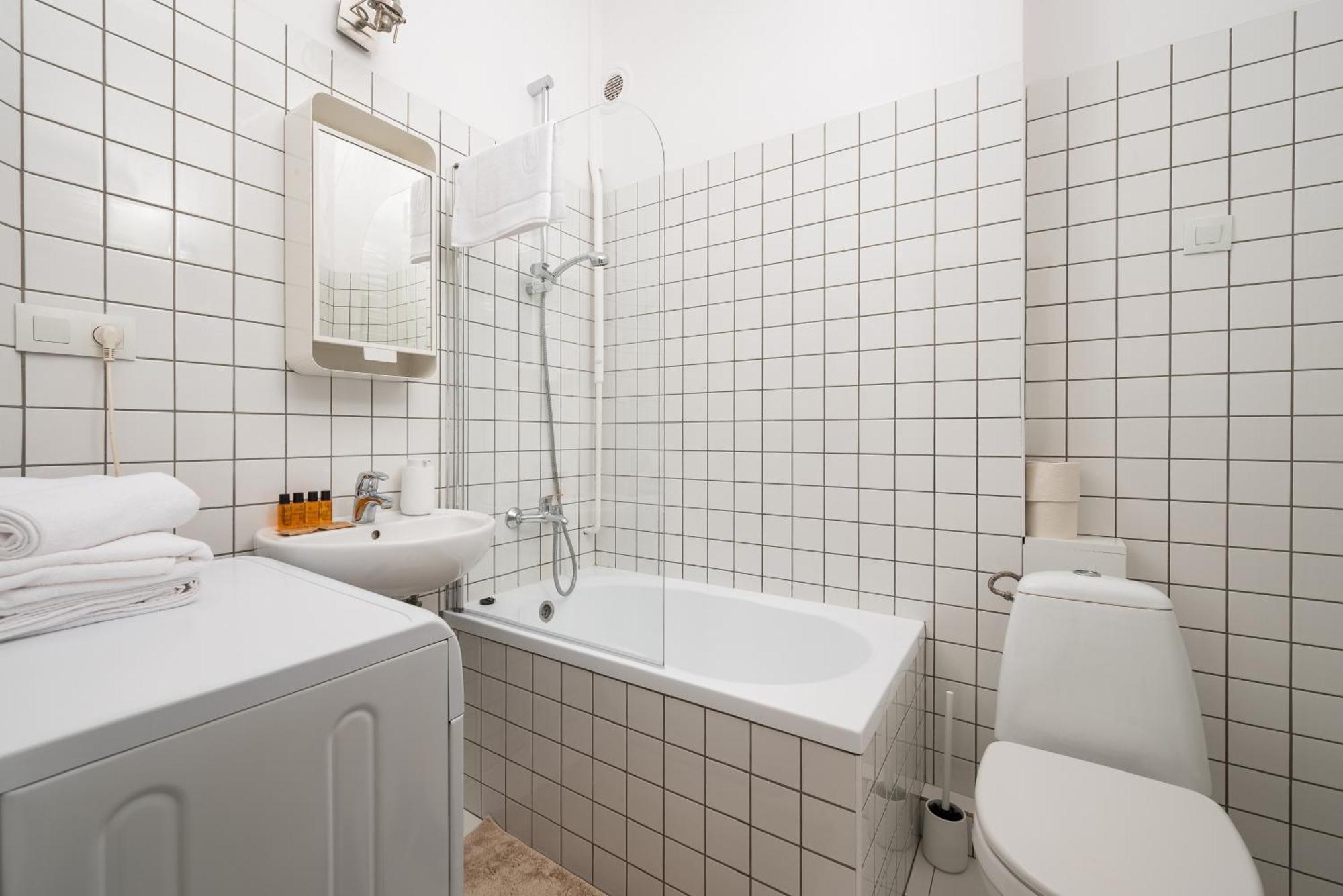 Wola Ratusz Homely Apartment Varşovia Exterior foto